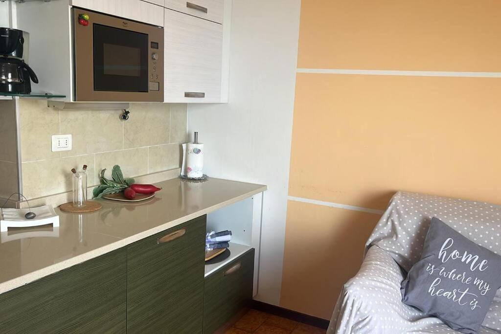 Sheila House Apartment Brenzone sul Garda Luaran gambar